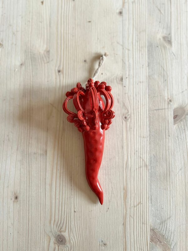 Il corno portafortuna rosso